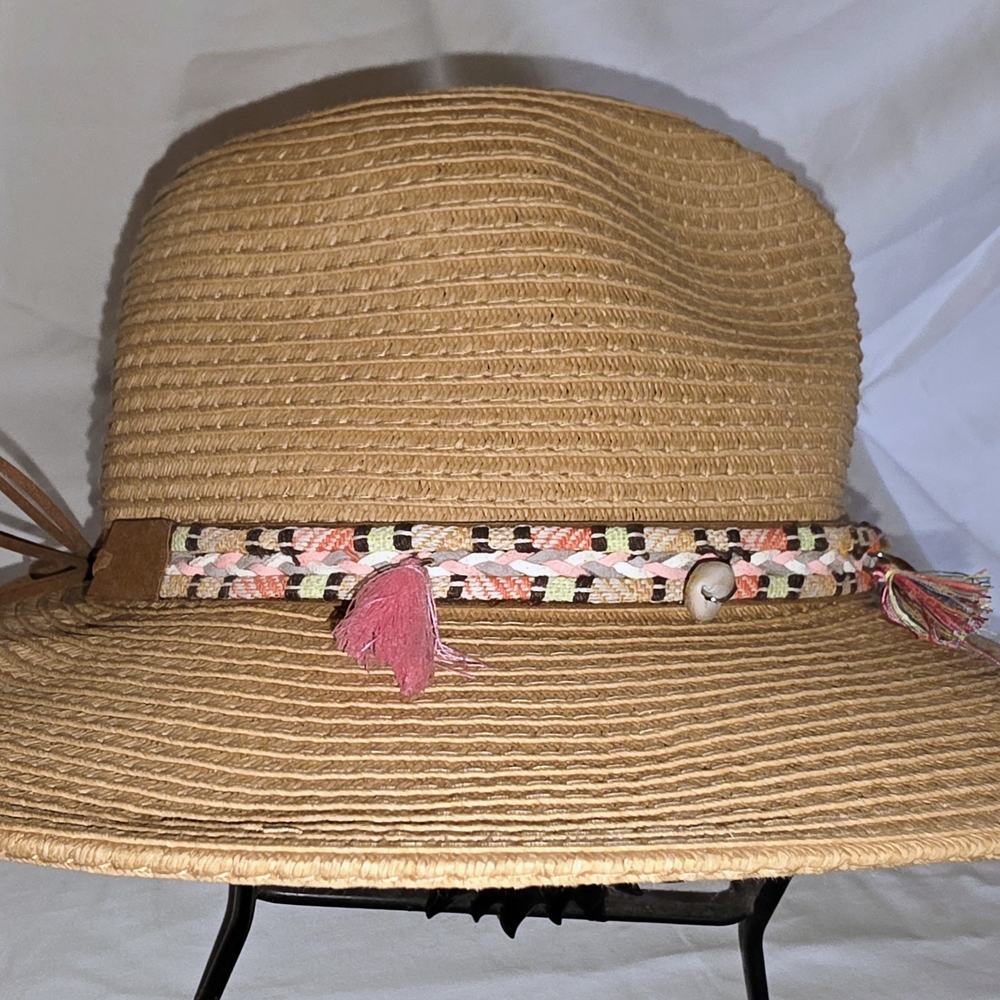 Elegant Tan Sun Hat with Pink Tassels - Picture 4 of 5